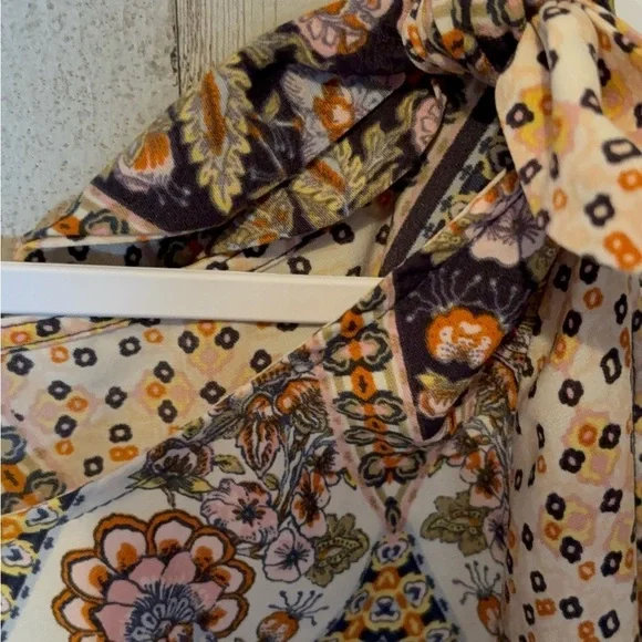 Bebop Knotted sleeves shoulder Beige Pink + Floral Flower Dress Size 3X - Picture 10 of 16